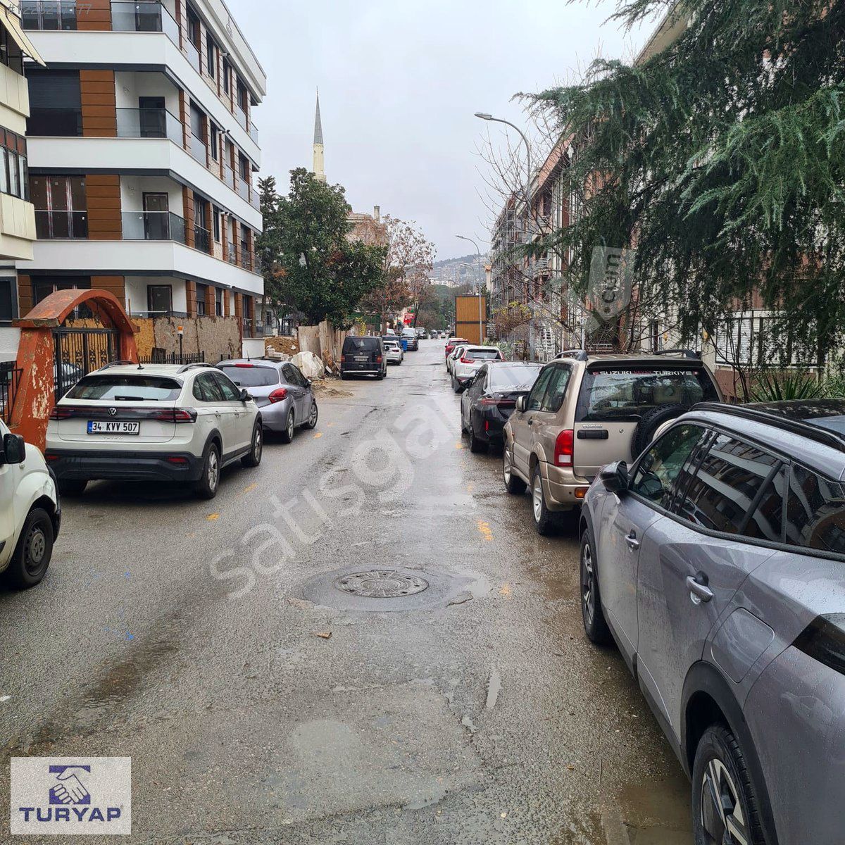 ACIBADEM YAPRAK SOKAKTA, ASANSÖRLÜ, BAKIMLI, 3+1