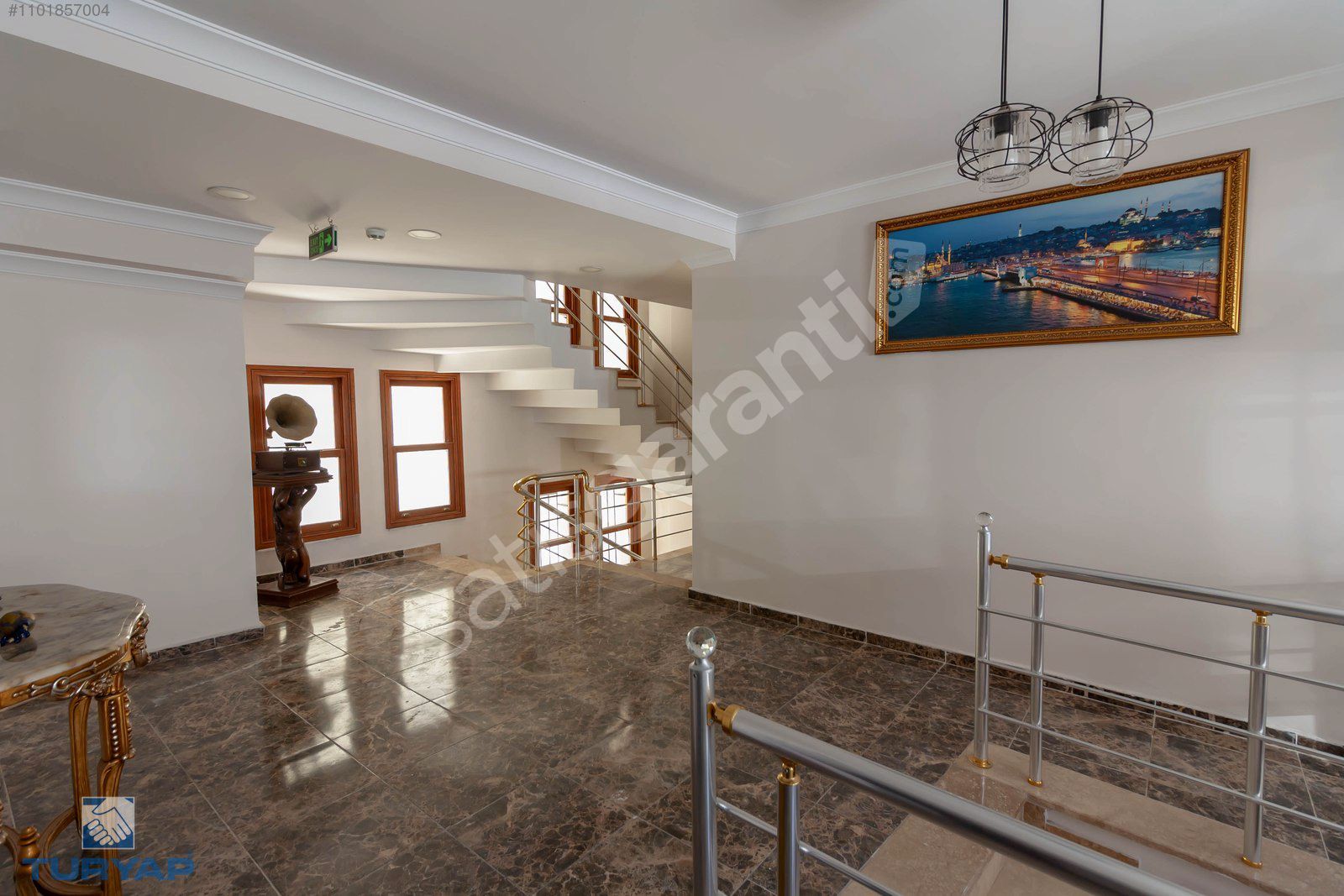 YENİKAPI 22 ODALI SATILIK BUTİK OTEL