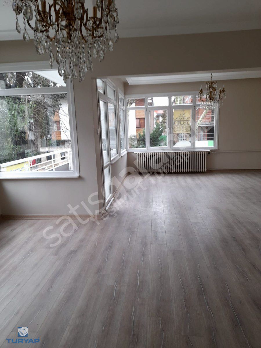 YEŞİLKÖYDE SAHİLE YAKIN 3+1 TADİLATLI KÖŞE SATILIK DAİRE