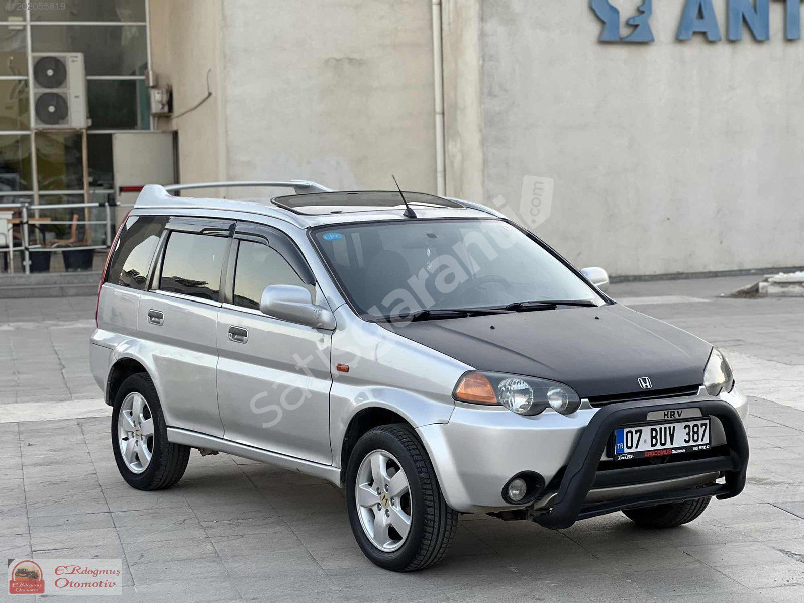 TAKAS OLUR HRV 4x4 OTOMATİK VİTES SUNROOF'LU 1.6 ÇOK TEMİZ
