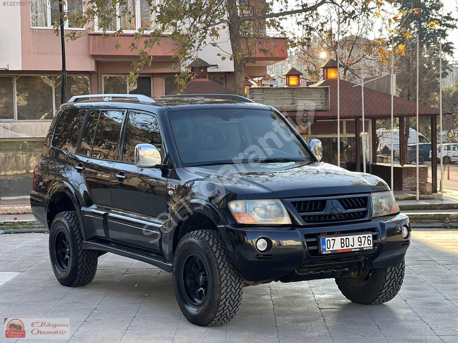 ARAÇ VE MOTORSİKLET TAKASLI MİTSUBİSHİ PAJERO 3.2DID