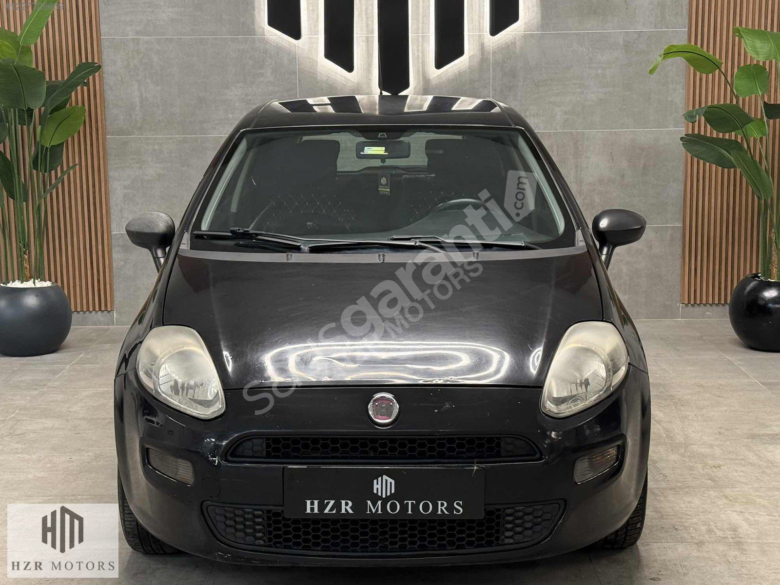 HZR MOTORS 2012 FIAT PUNTO POP BLUETOOTH