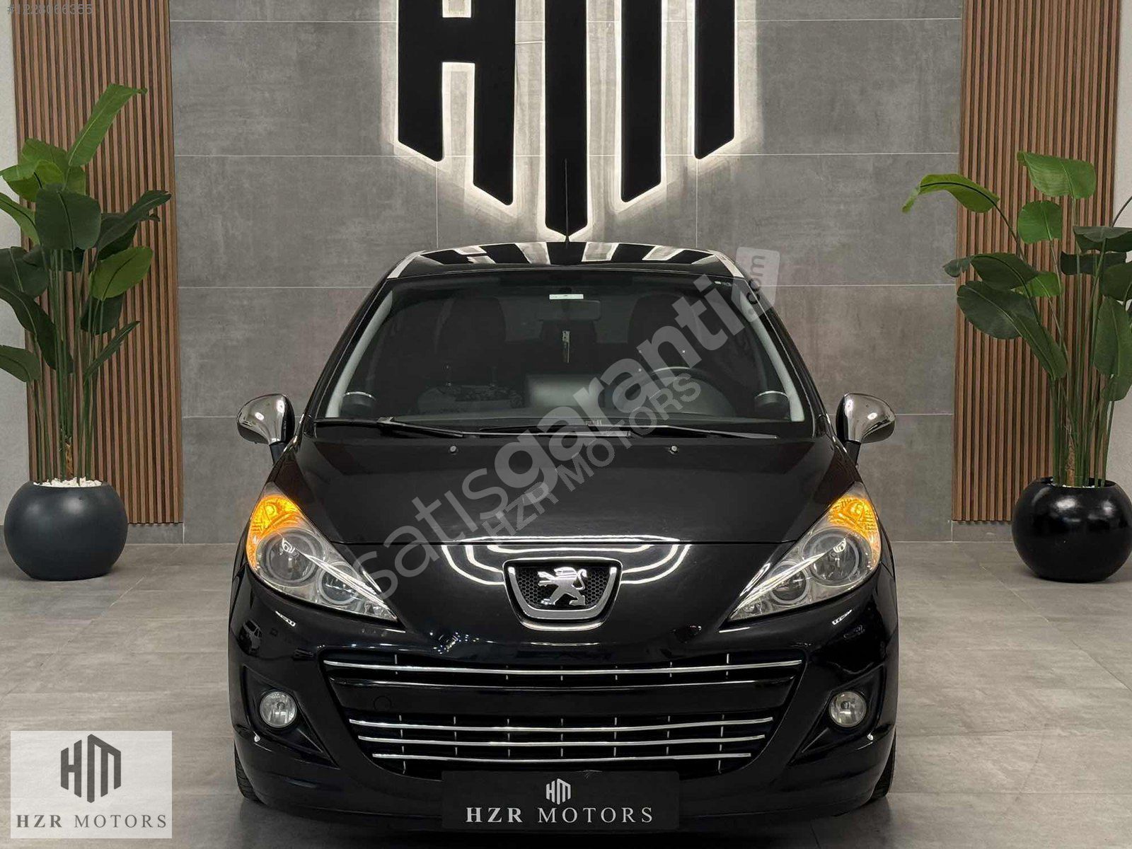 HZR MOTORS 2010 PEUGEOT 207 1.4 HDI TRENDY GENİŞ EKRAN AİRMATIC