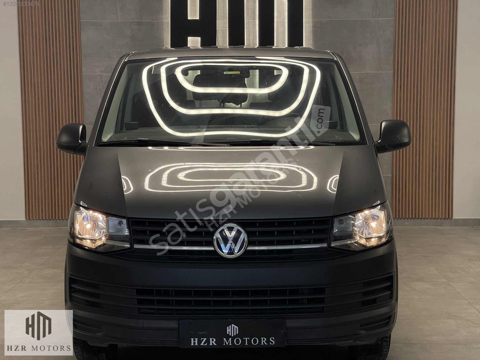 HZR MOTORS 2010 WOLKSWAGEN CARAVELLE 2.0 TDI