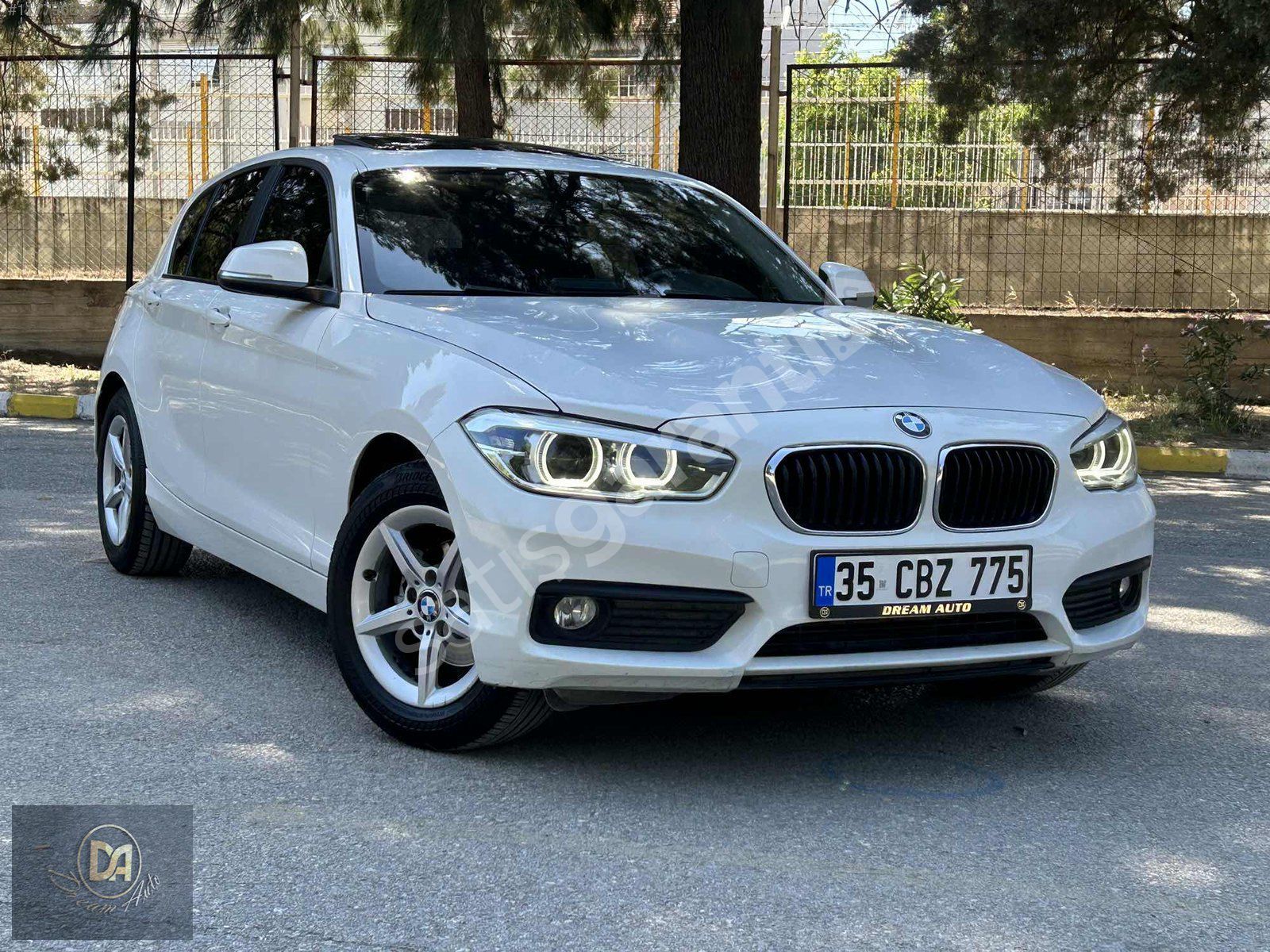 DREAM AUTO'DAN HATASIZ SANRUFLU BMW 1.16d