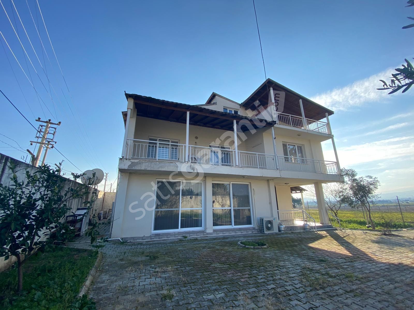 TURYAP'TAN MENDERES KISIK'TA SATILIK TRİPLEKS VİLLA