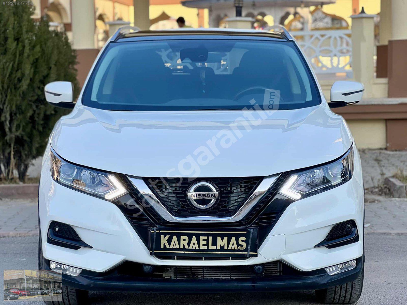 KARAELMAS AUTO DAN 1.6 DCI CAM TAVAN OTOMATİK SKY PACK 77.000 KM