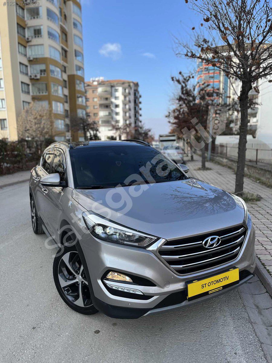 HATASIZ BOYASIZ TUCSON 4x4 OTOMATİK FUL PAKET