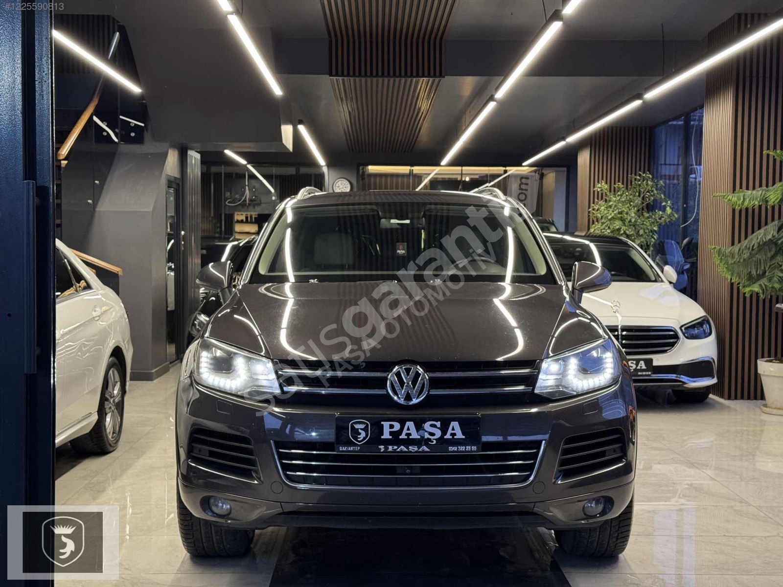 219 Bin Km'de Hatasız Boyasız Toureg ''PAŞA OTOMOTİV'DEN''