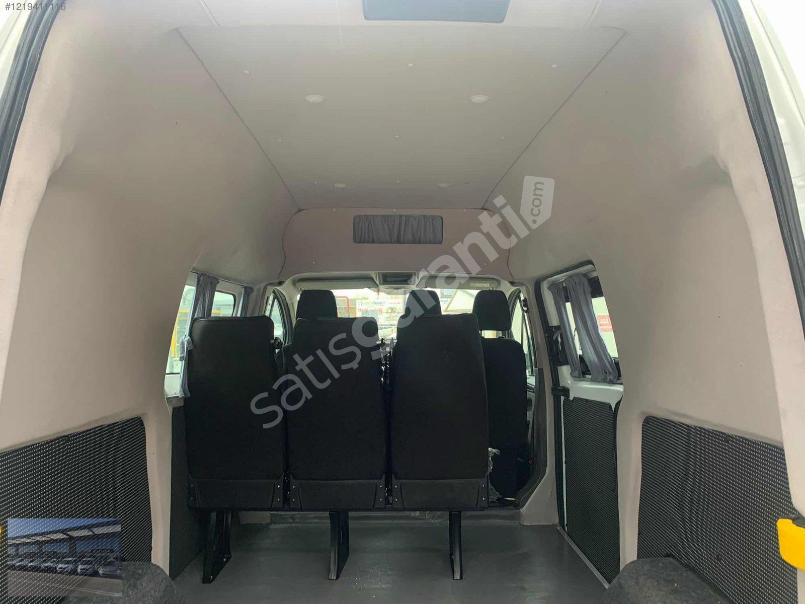 KARTLARA 12 AYA KADAR TAKSİT 5+1 CITIVAN YANDAN CAMLI KOLTUKLU