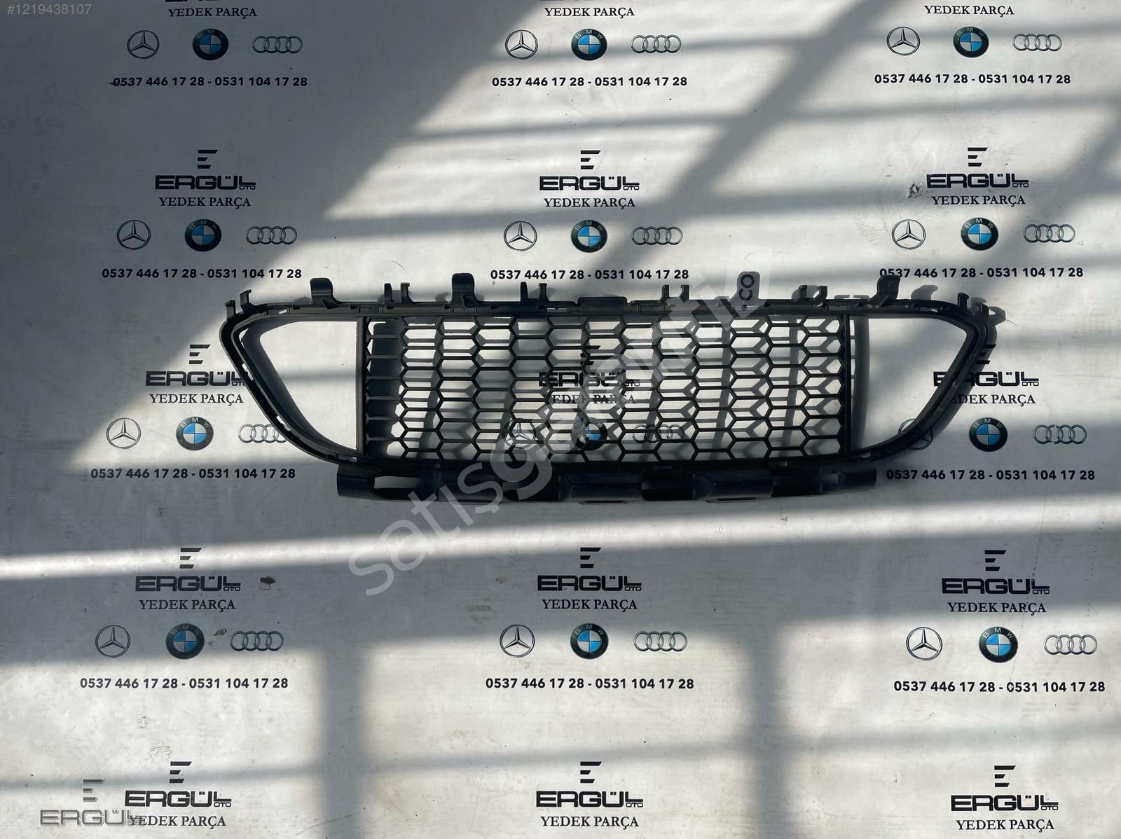 ERGÜL OTO- BMW F30 LCI 3 KASA M TECH ORTA IZGARA SIFIR 511180541