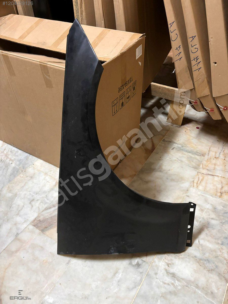 ERGÜL OTO- MERCEDES W204 C SERİSİ SAĞ ÇAMURLUK SIFIR