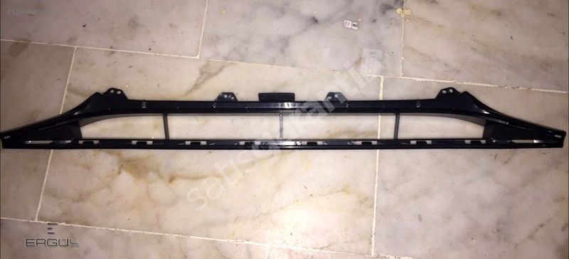 ERGÜL OTO- AUDI A5 8T S LINE TAMPON ORTA IZGARASI SIFIR