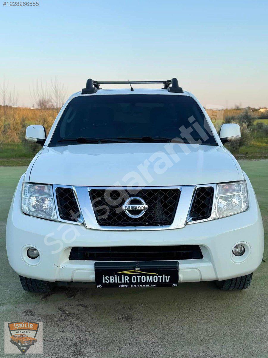 ACİLL 2011 NİSSAN NAVARA 2.5 TDİ SE OTOMATİK KK 12 TAKSİT İMKANI