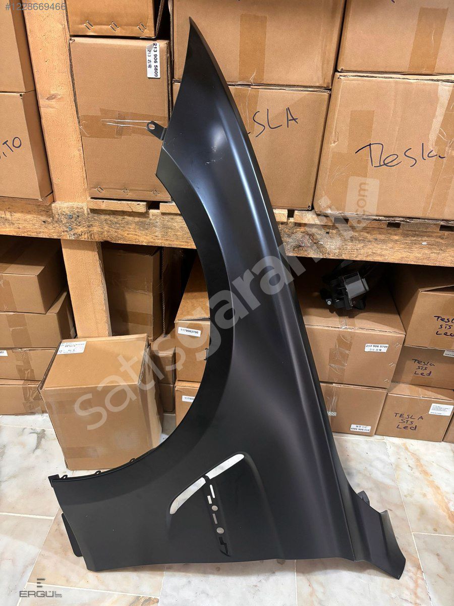 ERGÜL OTO- BMW F80 3 SERİSİ M3 SOL ÇAMURLUK SIFIR