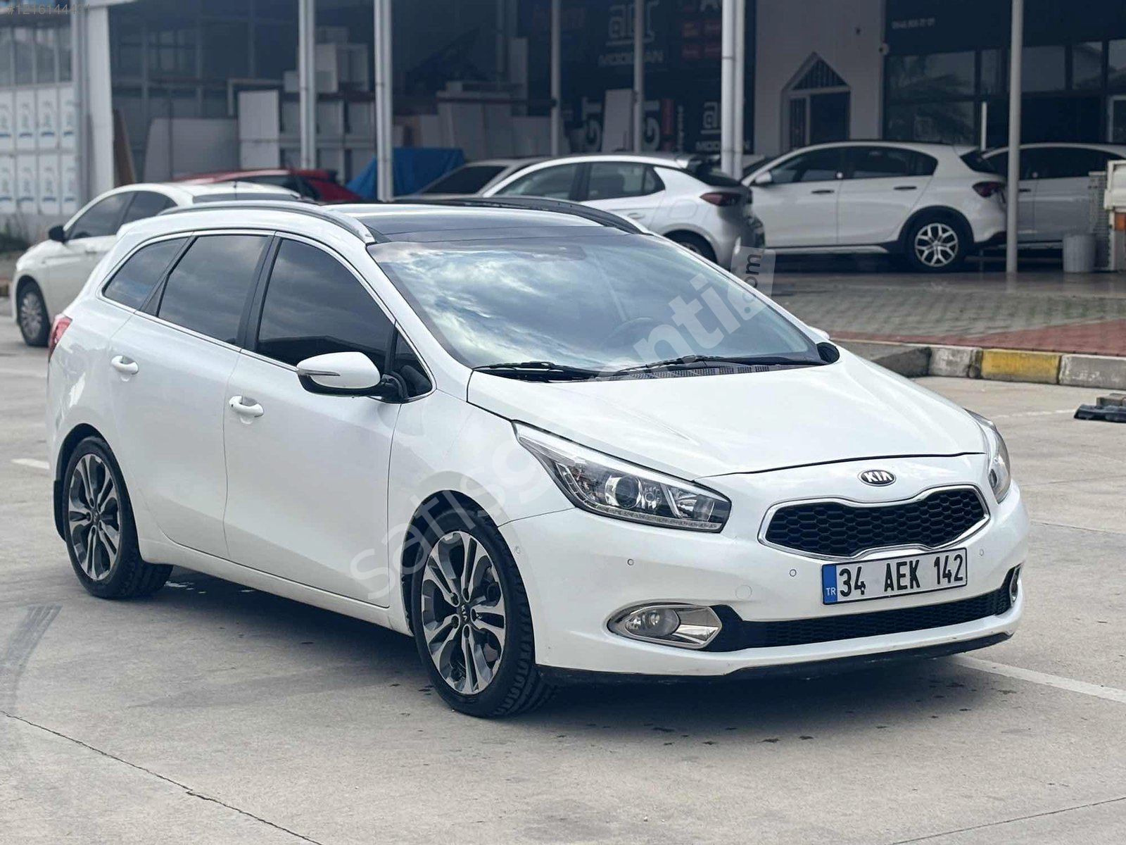 MET OTOMOTİV KİA CEED PREMIUM SW 1.6 CRDİ OTOMATİK