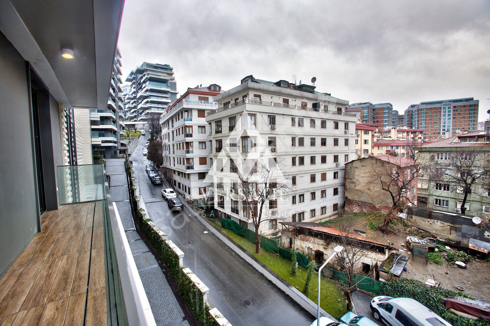VERSATİE GAYRİMENKUL NİŞANTAŞI KORU'DA KİRALIK 1+1 DAİRE