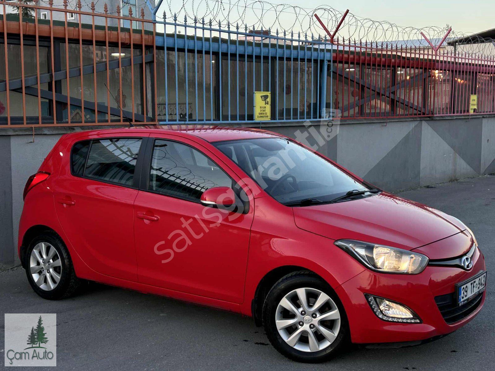 2013 ilk sahipten Hyundai i20 1.2 SENSE 115.000 KM FULL DONANIM