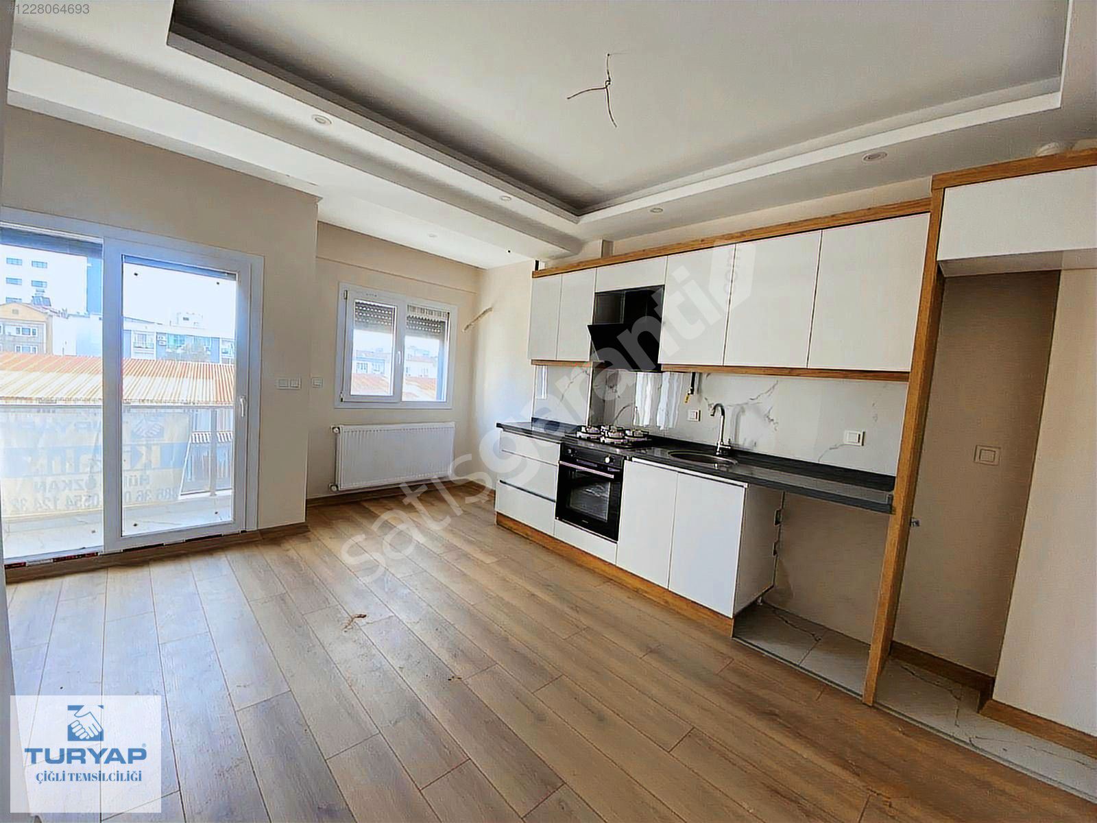 Küçük Çiğli Mahallesi'nde 1+1 Kiralık Daire