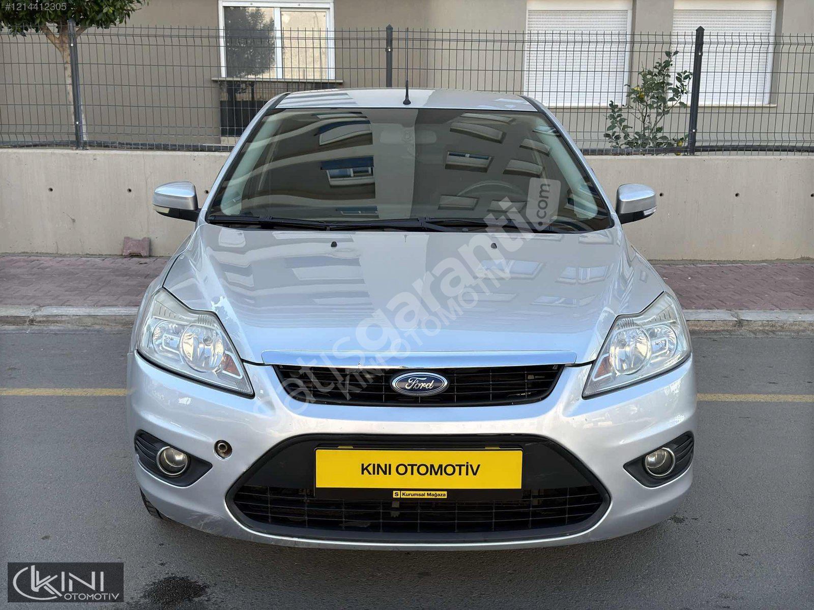 2011 Ford Focus 1.6 - Comfort - Otomatik- karta 12 taksit