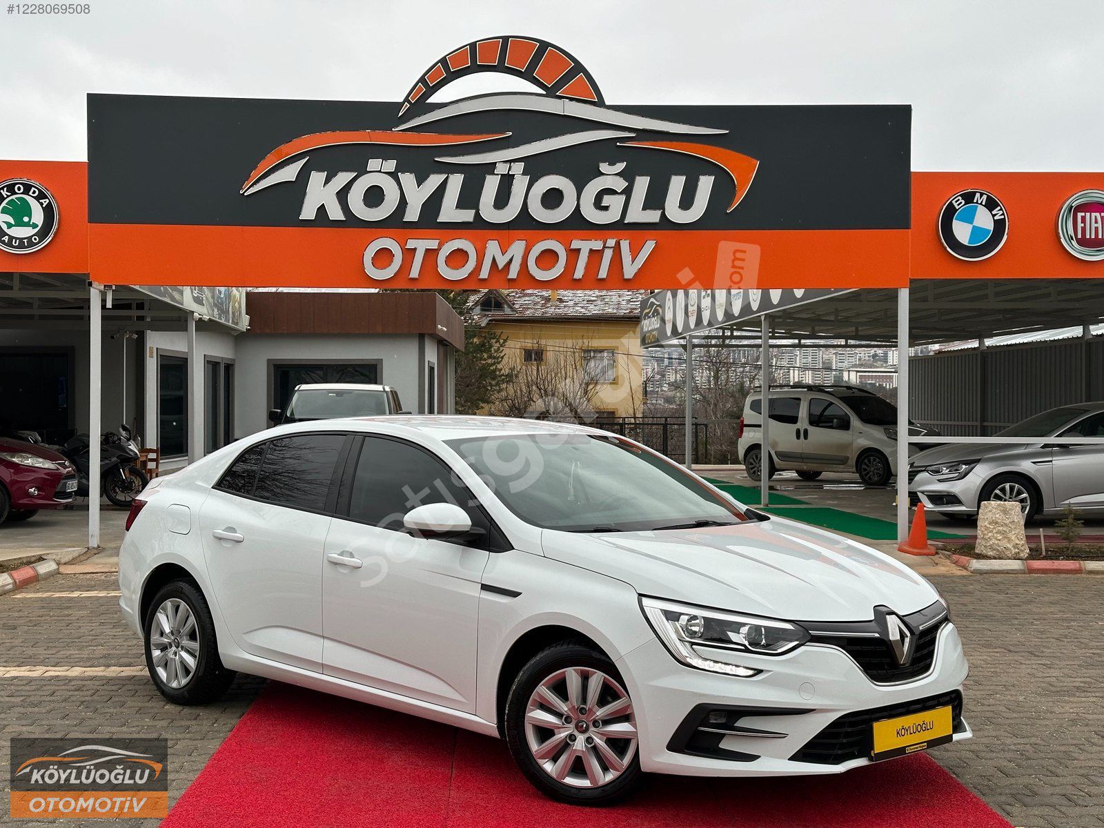 2021 HATASIZ BOYASIZ MEGANE 4 OTOMATİK TESLA EKRAN