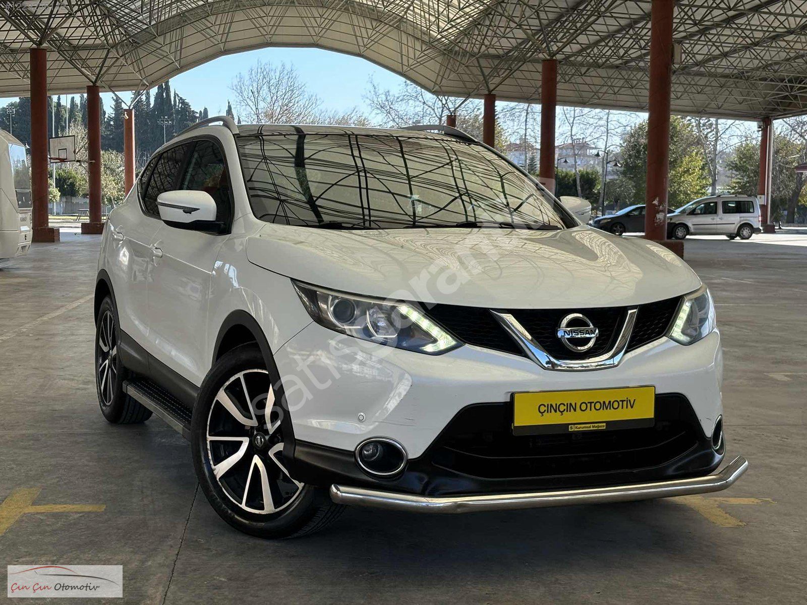 ÇIN ÇIN DA 2015 HATASIZ BOYASIZ CAM TAVAN DİZEL OTOMATİK QASHQAİ
