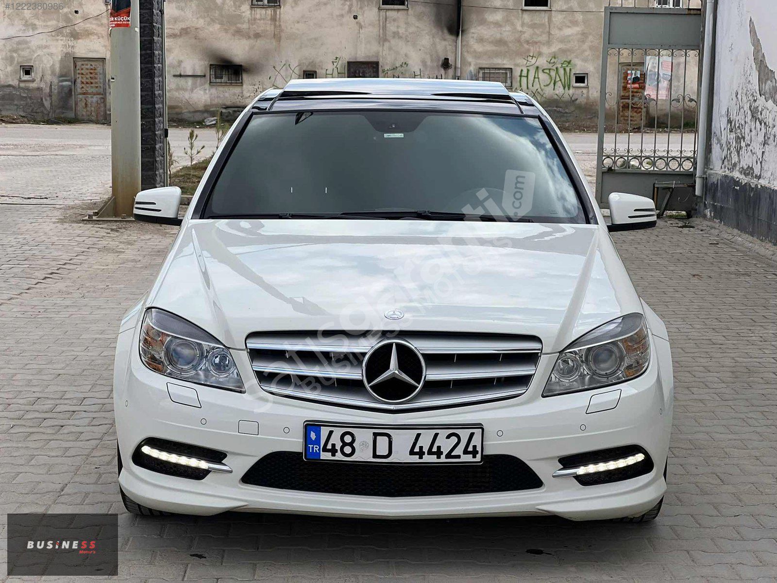 BUSINESS MOTORS'DAN HATASIZ BOYASIZ C180 KOMP AMG SERVİS BAKIMLI