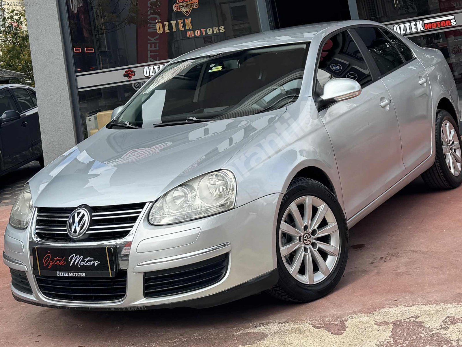 ÖZTEK'TEN VW JETTA OTOMATİK KUSURSUZ BEBEK GİBİ