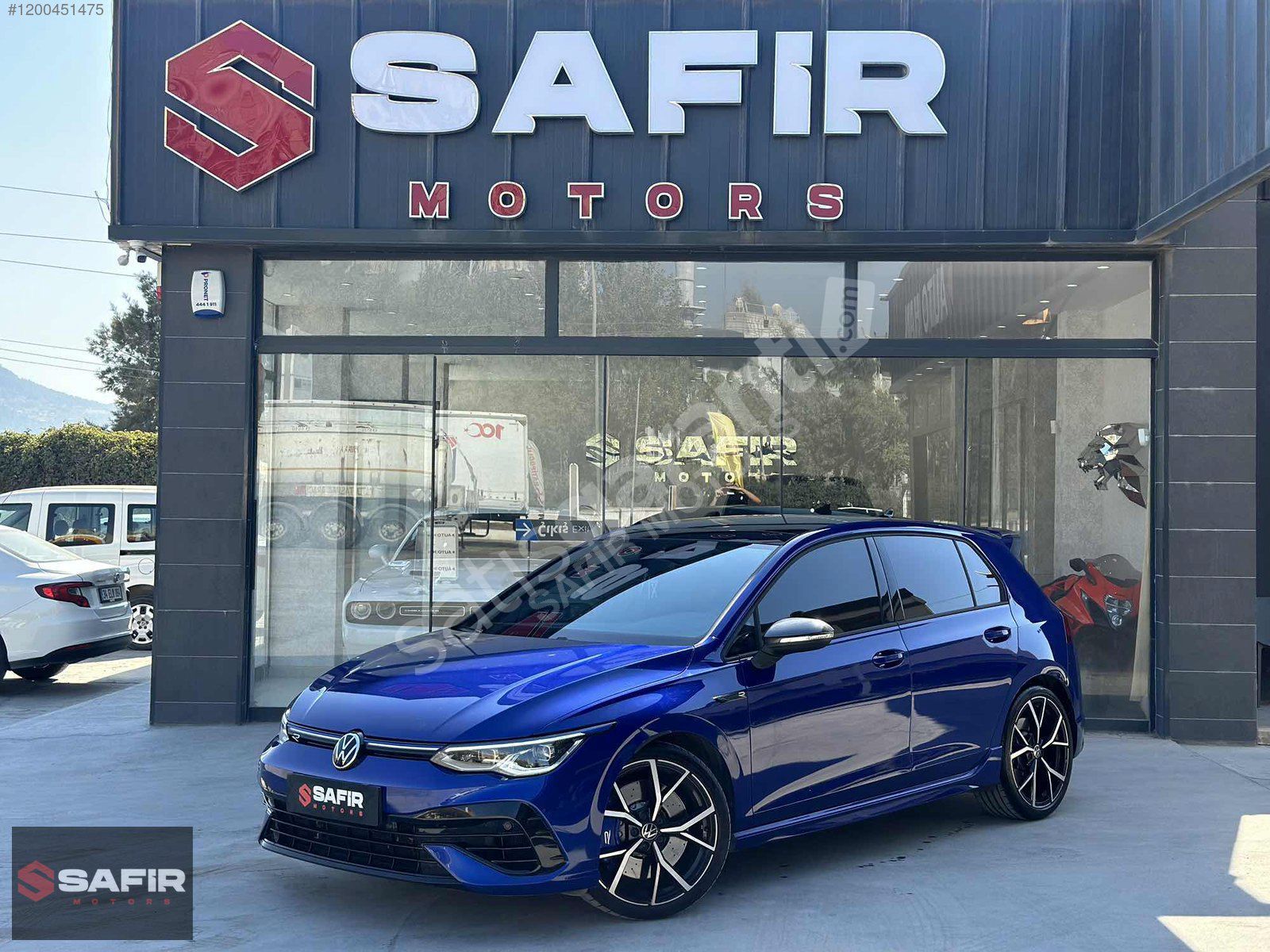 SAFIR 2023 VOLKSWAGEN GOLF 2.0 TSI R HATASIZ BAYİİ