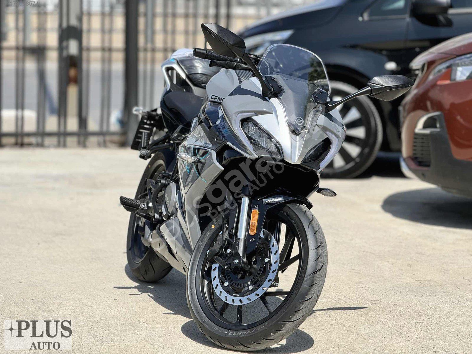 PLUS AUTO'DAN 2024 CF MOTO 250 SR HEMEN TESLİM 0 KM