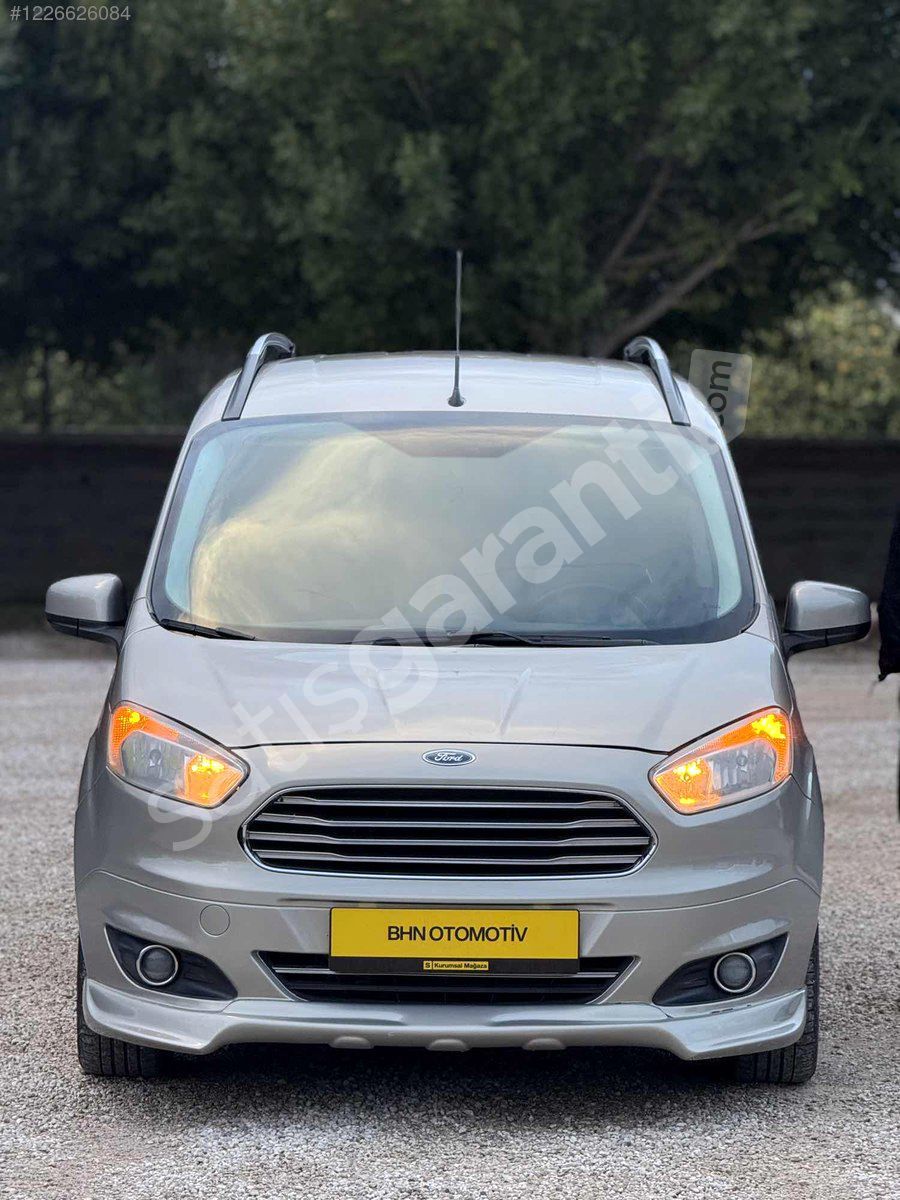 BHN OTOMOTİV den FORD TOURNEO COURİER TİTANİUM PLUS