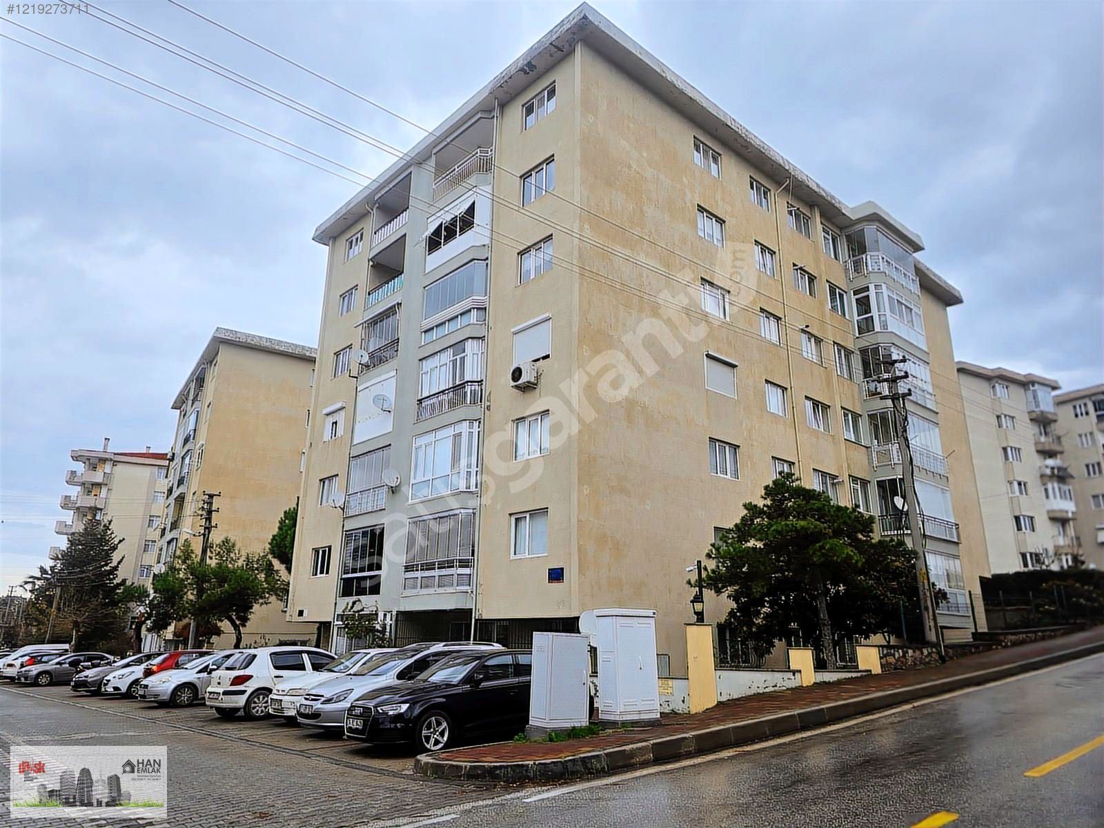 HAN EMLAK OTOMOTİV'DEN ESENLER'DE SATILIK 3+1 DAİRE