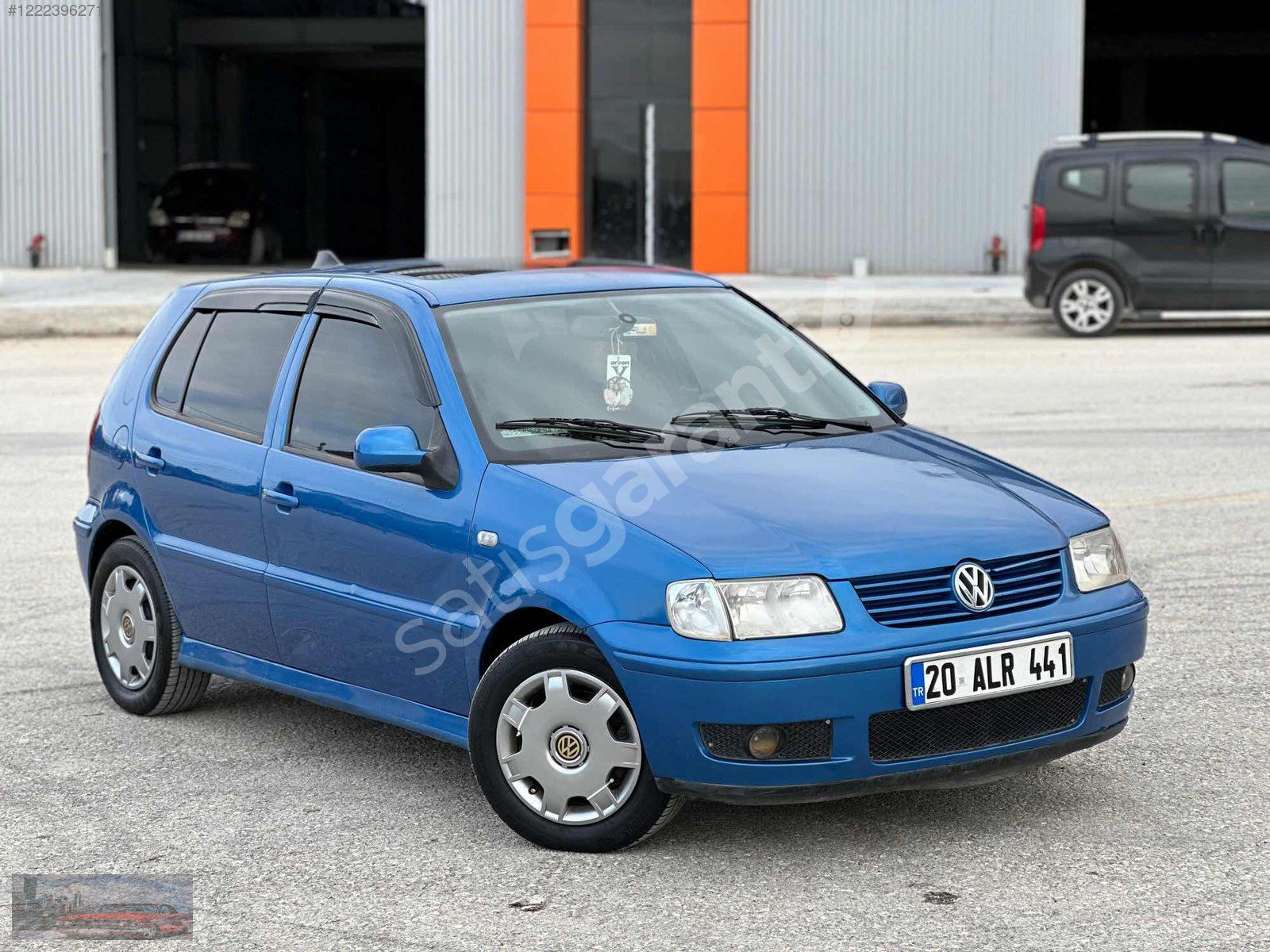 ÇAKIR OTOMOTİV'DEN SANROUF'LU TEK DEĞİŞENLİ 2000 MODEL POLO