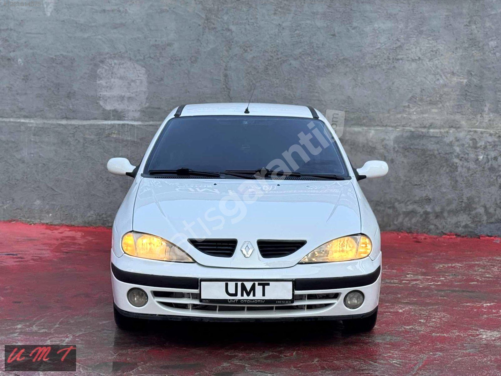 2002 BEYAZ MEGANE *KLIMA *ORJINAL DEĞİŞENSİZ *MASRAFSIZ