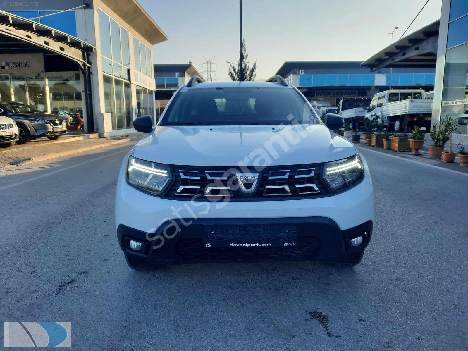 Sadece 56.000 km /// 2022 yeni DUSTER /// yetkili servis bakımlı