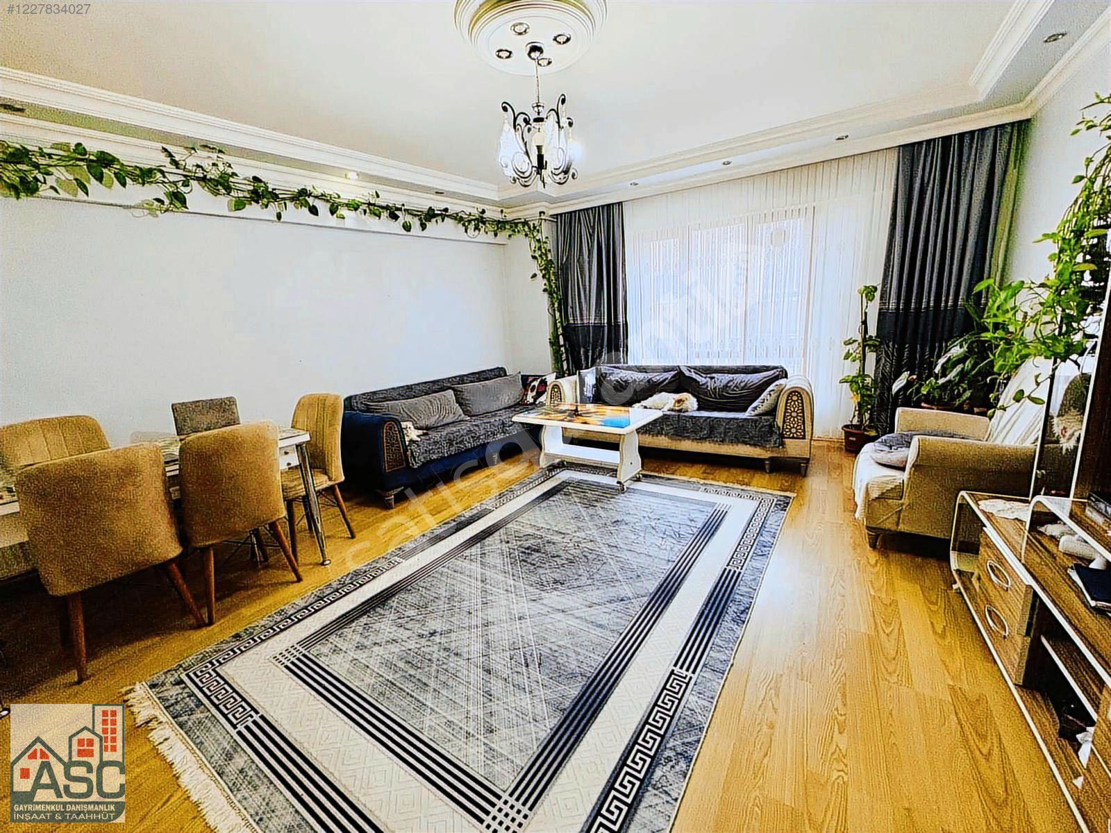ASC DEN ŞEHİR MERKEZİNDE KAPALI GARAJLI SATILIK ARA KAT DAİRE