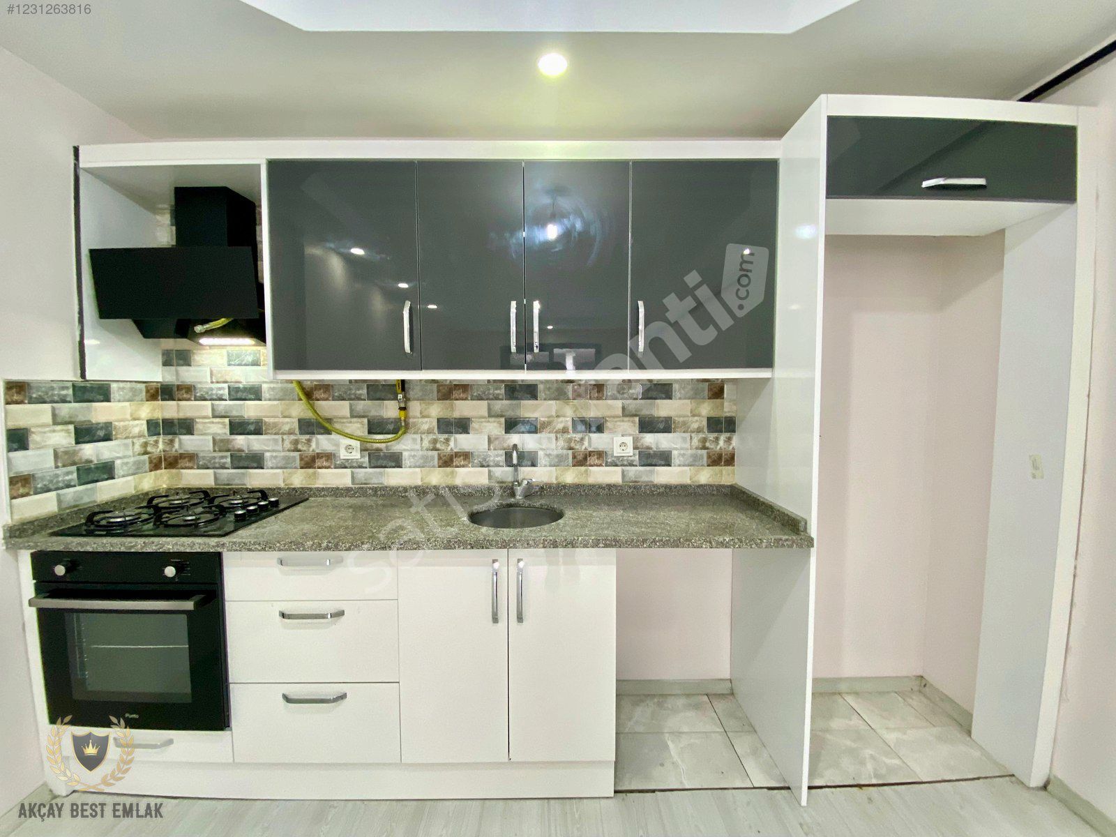 ⫸ AKÇAY BEST EMLAKTAN ⫷ DOĞALGAZ KOMBİLİ GENİŞ KULLANIMLI 1+1