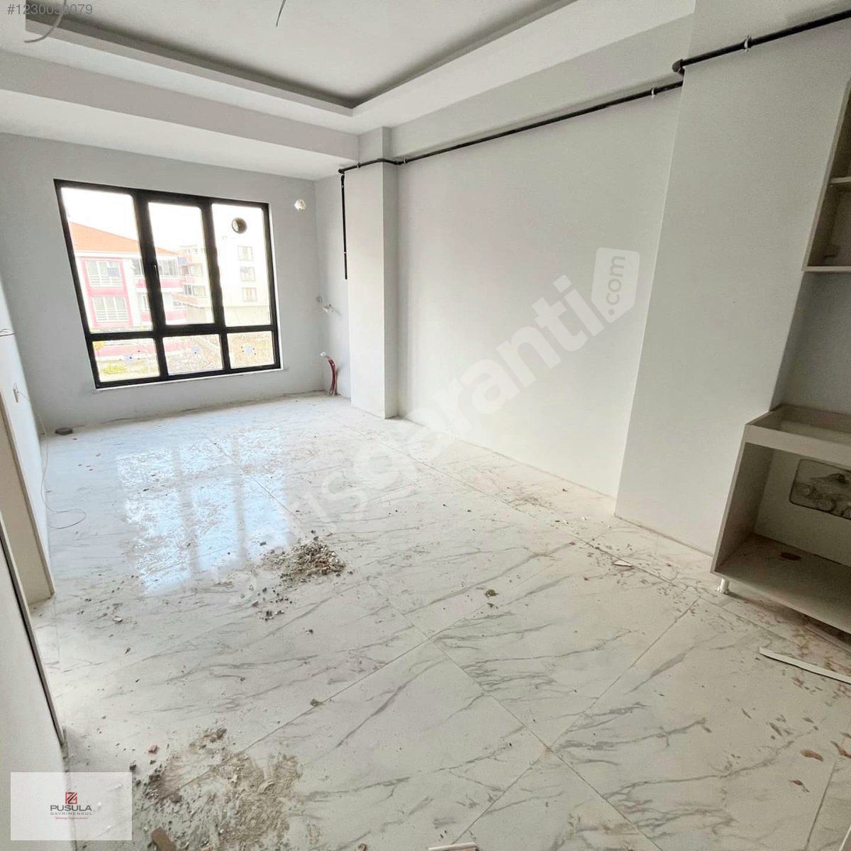 PLEVNE MAHALLESİ ON BURDA AVM KARŞISI KORİDORLU LÜKS (1+1) DAİRE