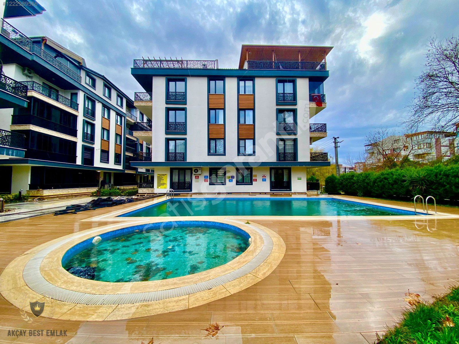 ⫸ AKÇAY BEST EMLAK'TAN⫷ İKİZÇAY'DA HAVUZLU SİTEDE 1+1 LÜKS DAİRE