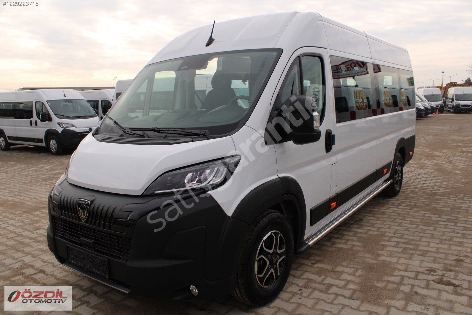 2025 PEUGEOT BOXER 16+1 PERSONEL 4T