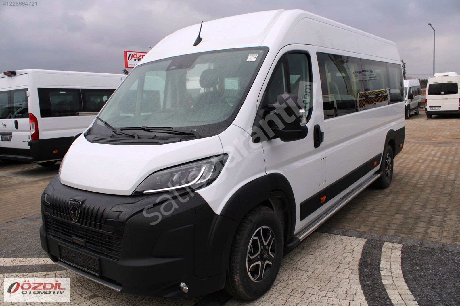 2025 PEUGEOT BOXER 16+1 PERSONEL