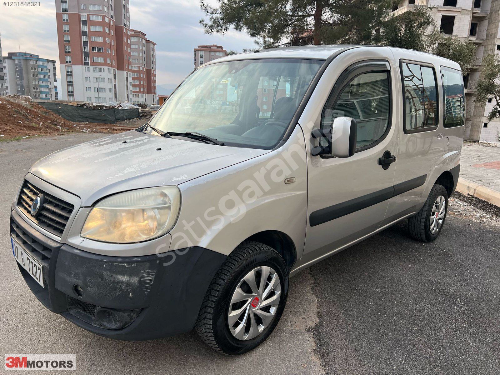 FİAT DOBLO COMBİ 1.3 MULTİJET ACTİVE 75 HP GÜMÜŞ GRİ