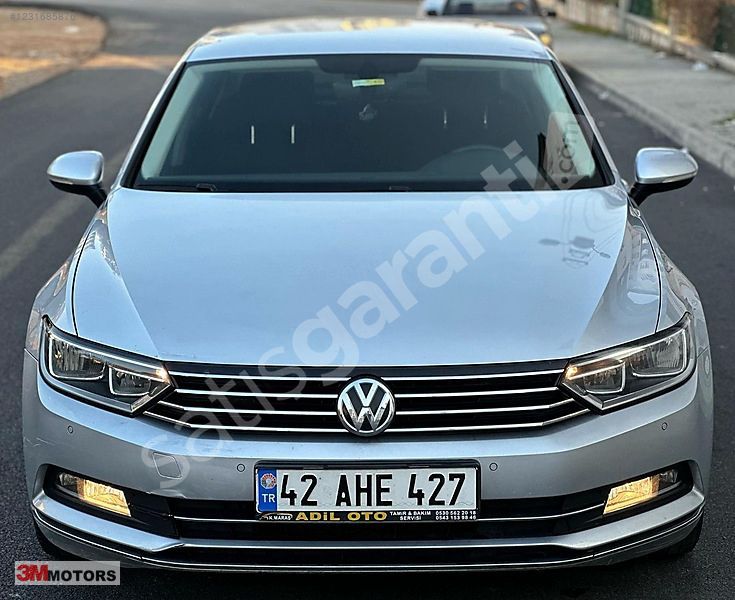 BOYASIZ OTOMATİK VW PASSAT 1.6 TDİ COMFORTLİNE 120 HP GÜMÜŞ GRİ