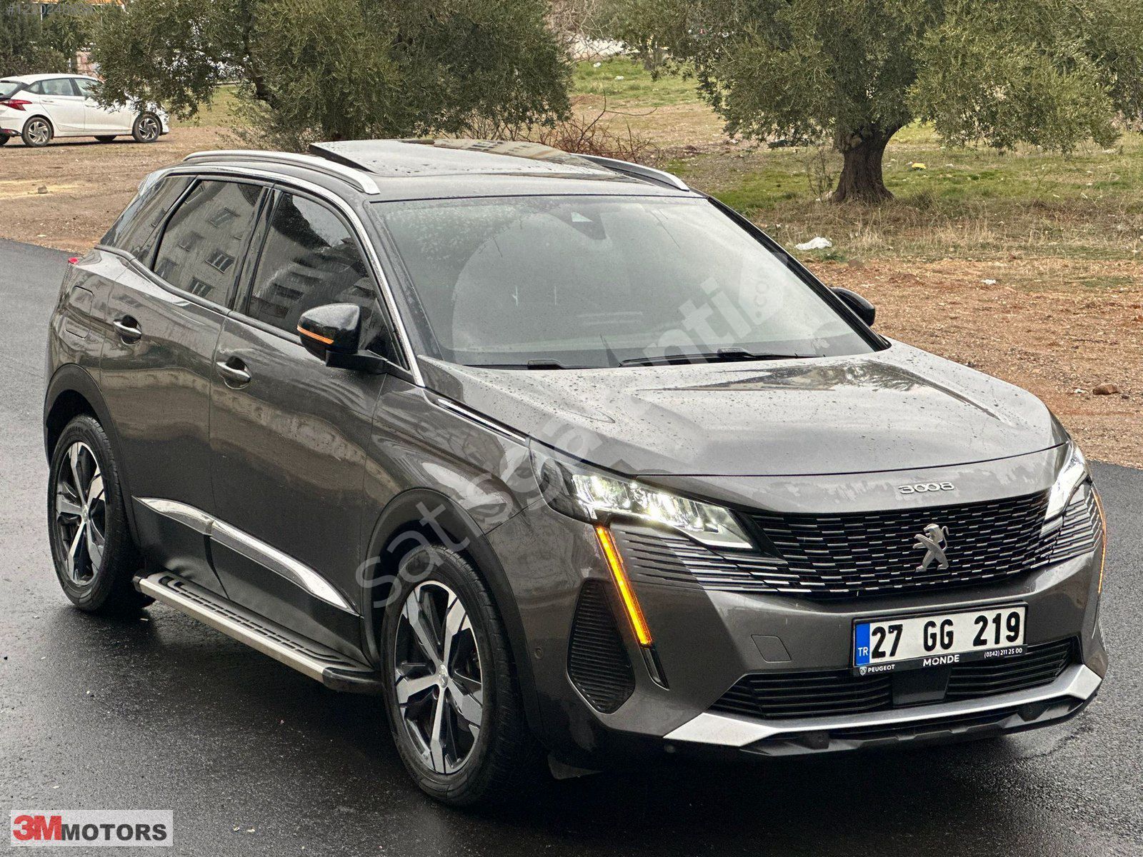 BOYASIZ OTOMATİK PEUGEOT 3008 1.5 BLUEHDİ ALLURE CAM TAVAN 130HP