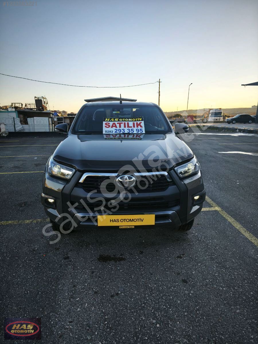 Has Otomotiv den Toyota Hilux