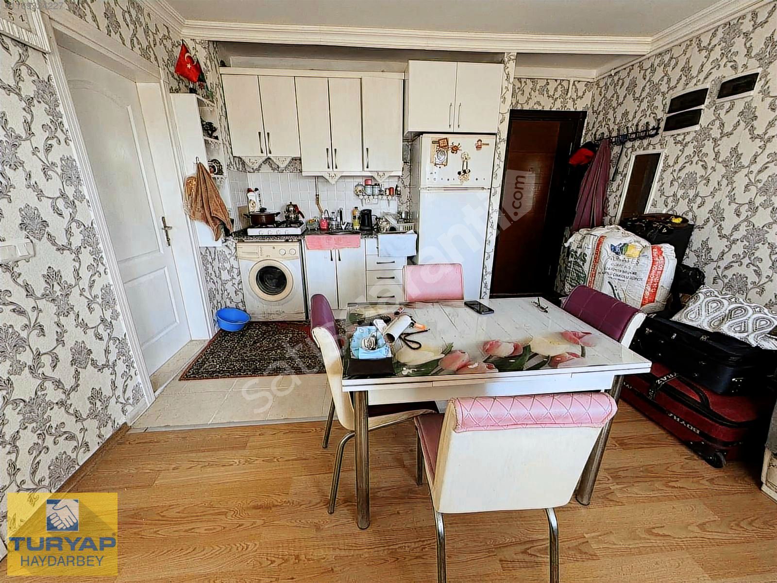 Haydarbey TURYAP'tan Karacasu Toki'de Eşyalı Satılık 1+1 Daire
