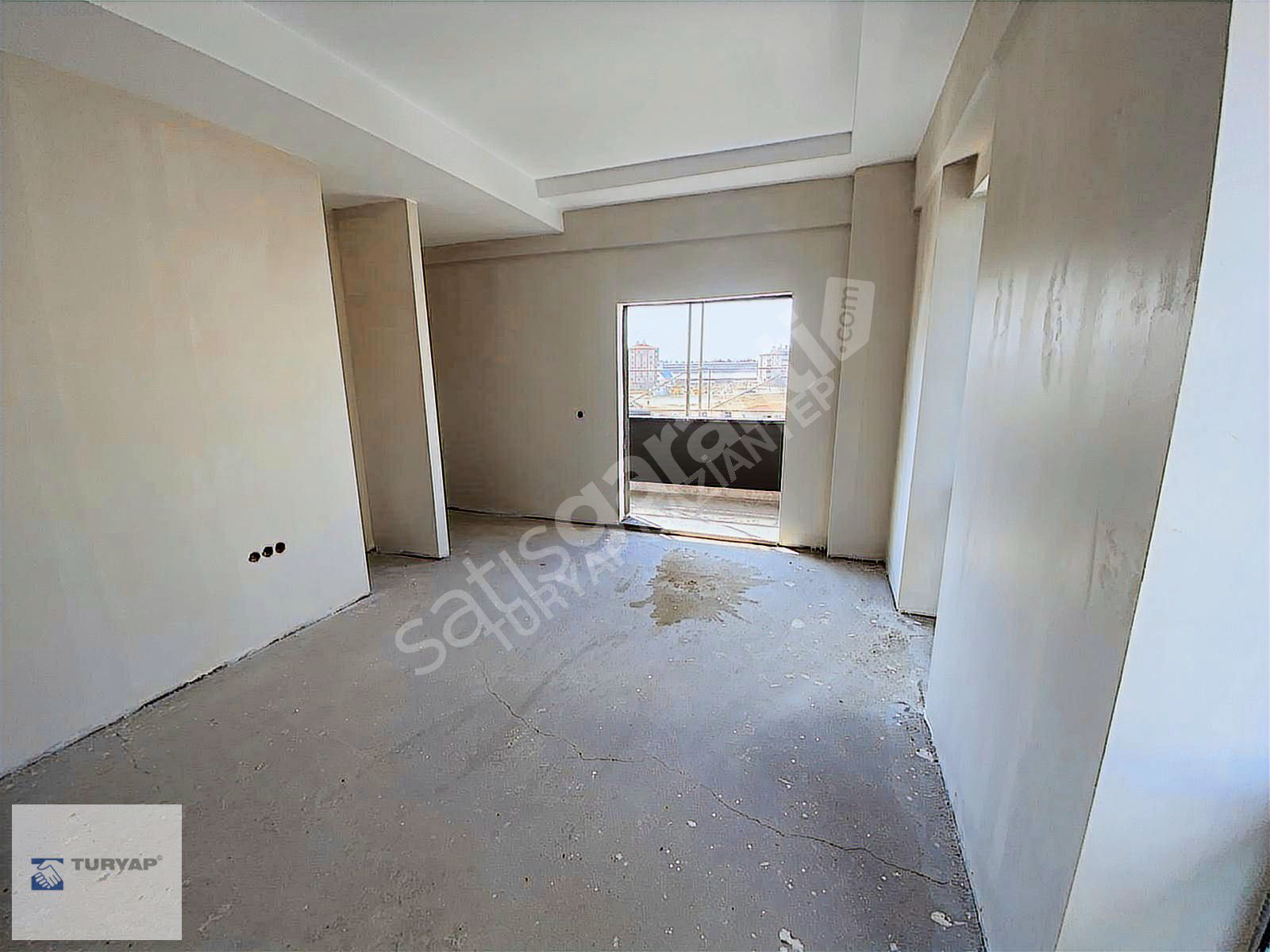 MÜCAHİTLER'DE İPEKYOLUNA CEPHELİ İŞ MER.SATILIK OFİS
