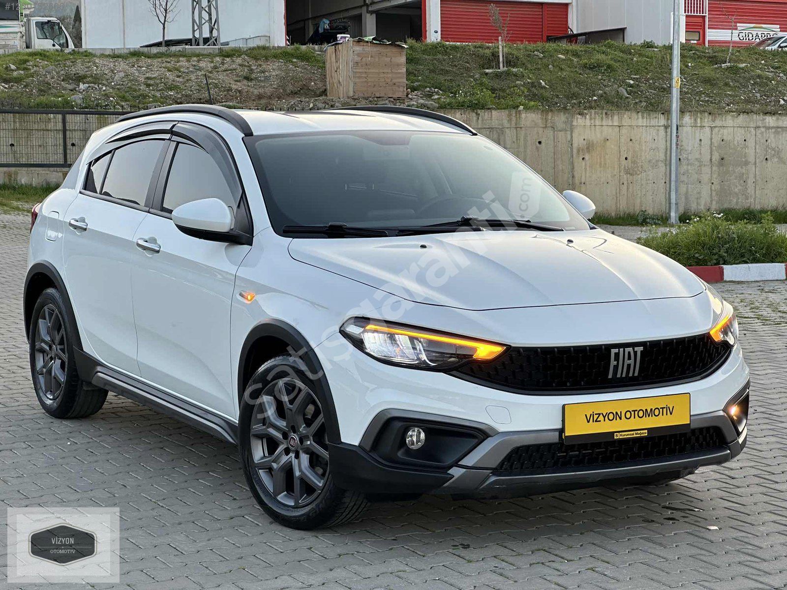 2021 MODEL EGEA CROS URBAN PAKET 67*** KM BEYAZ RENK