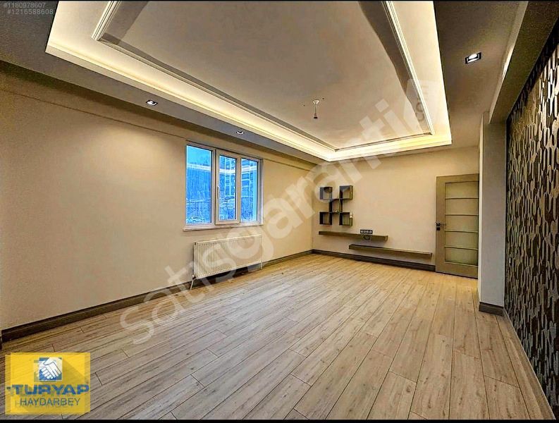 HAYDARBEY TURYAPTA HARİKA ŞEHİR VE GÖL MANZARALI LÜX SATILIK 4+1