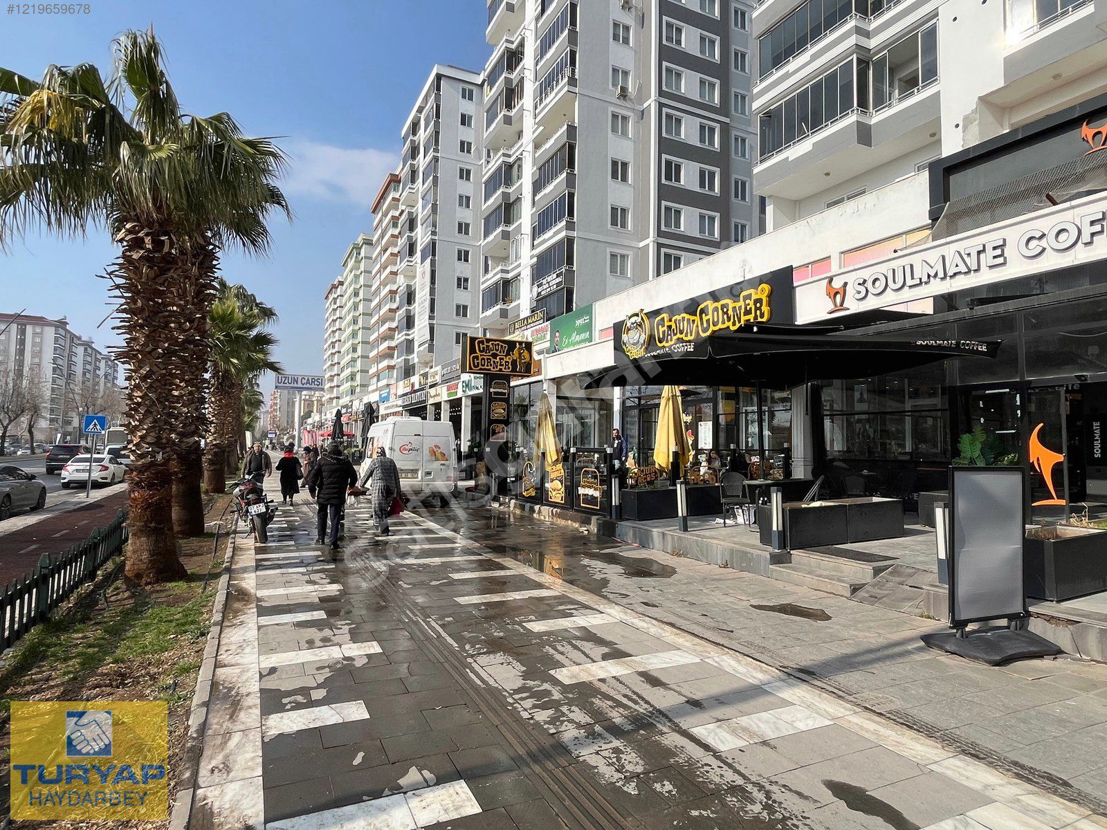 Haydarbey Turyaptan Uzun Çarşıda Köşebaşı Kiralık İşyeri